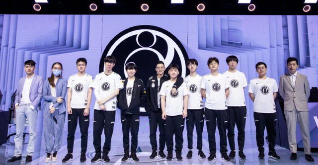 转向了这位 转向了这位