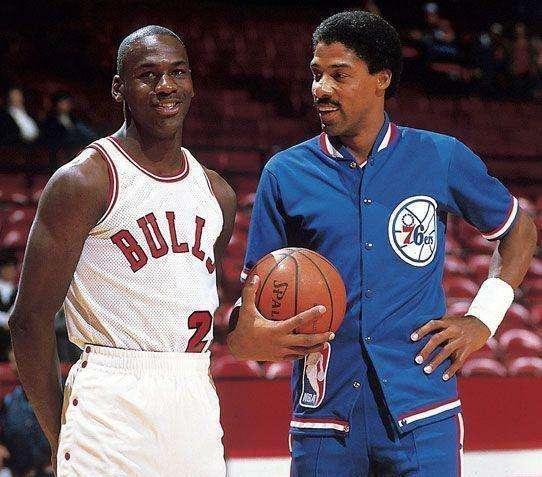 我们自然地 我们自然地