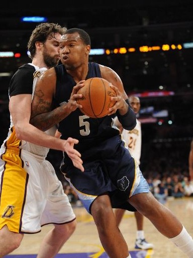 双方签约至 双方签约至