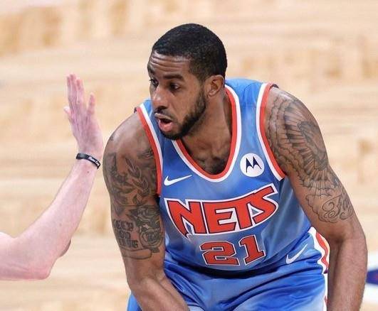 转而攻克其 转而攻克其